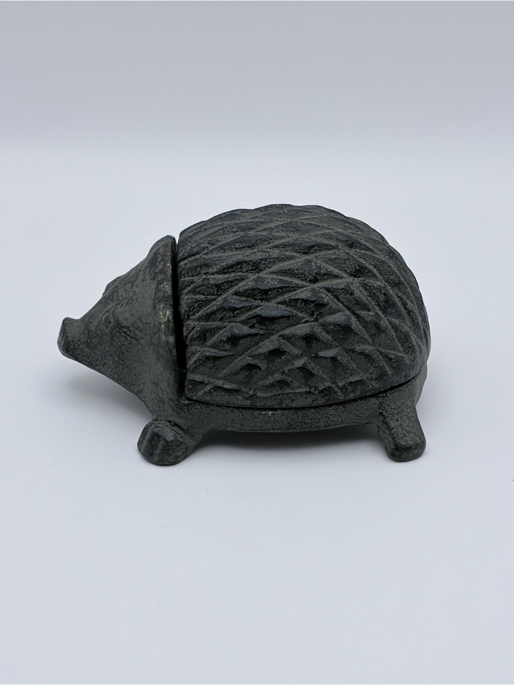 VTG Cast Iron Hedgehog Trinket Box Key Holder Office Desk Garden Ornament